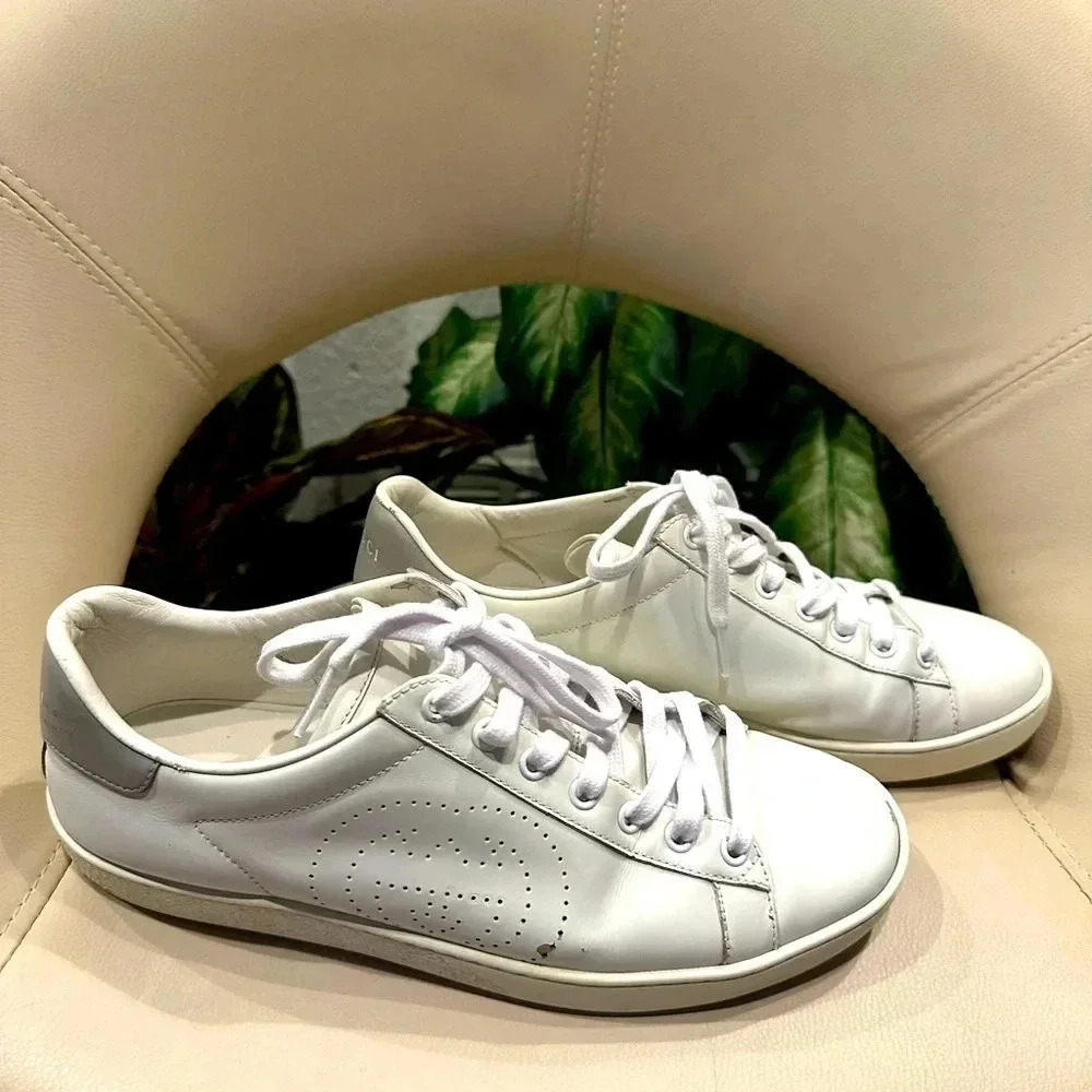 Gucci Authentic White Casual Sneakers  women’s Size 39 (8)